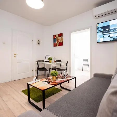 Ideal Old Centre Appartement *