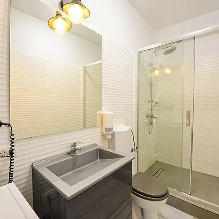 Ideal Old Centre Appartement *